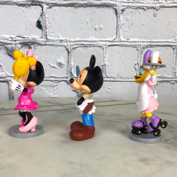 Disney Mickey Mouse & Friends Mini Figurines Kids 3 Cartoon Collectable Toys - Picture 4 of 5